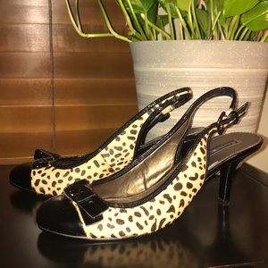 Bandolino faux fur cheetah sling back heels